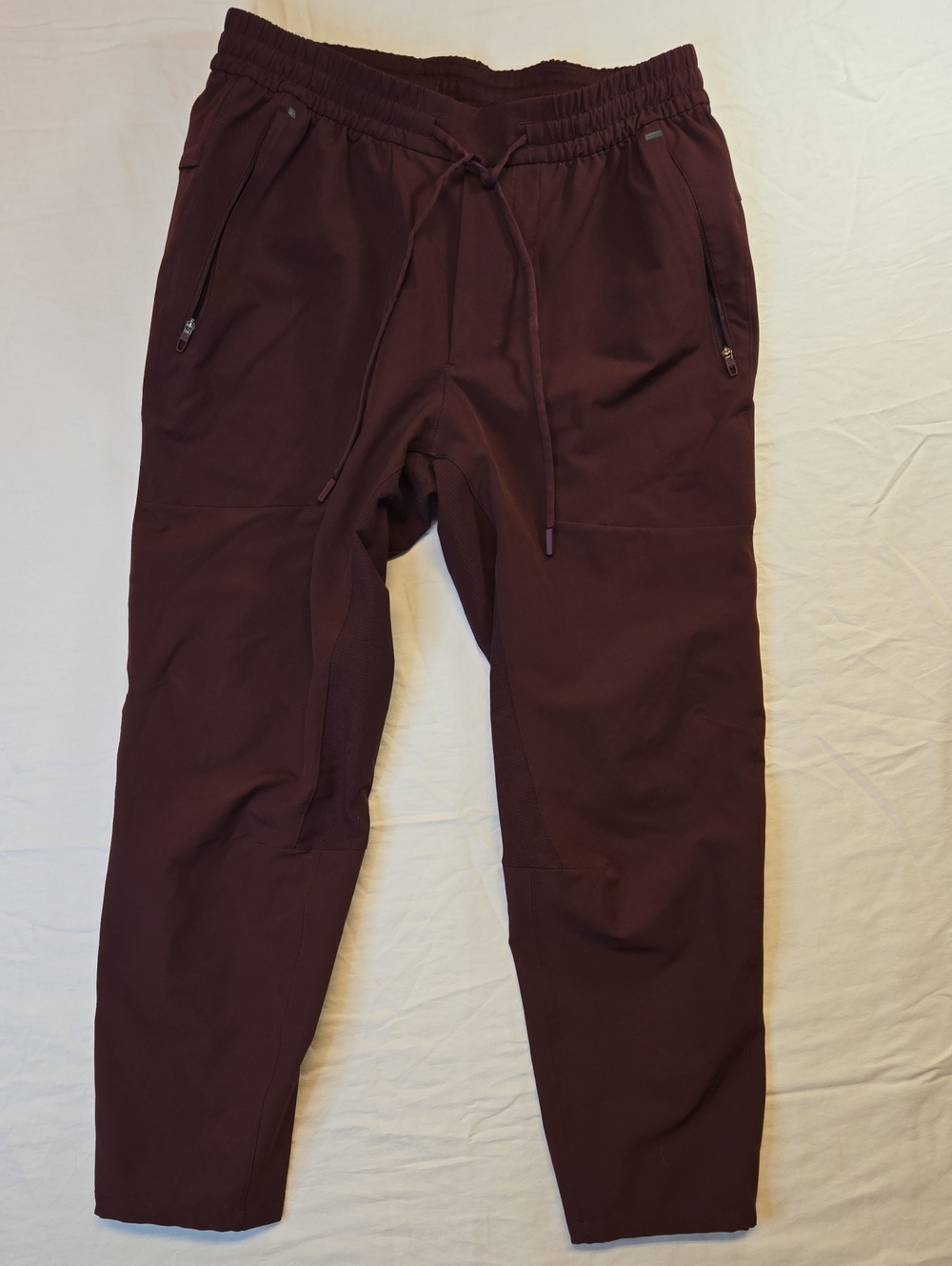 Lululemon Athletica Men's Maroon Athletic Jogger Pants